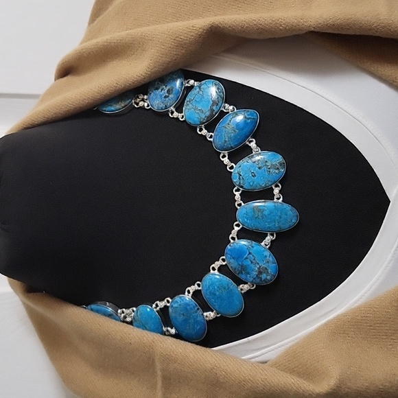 Statement Turquoise Necklace - NWOT - Picture 2 of 6
